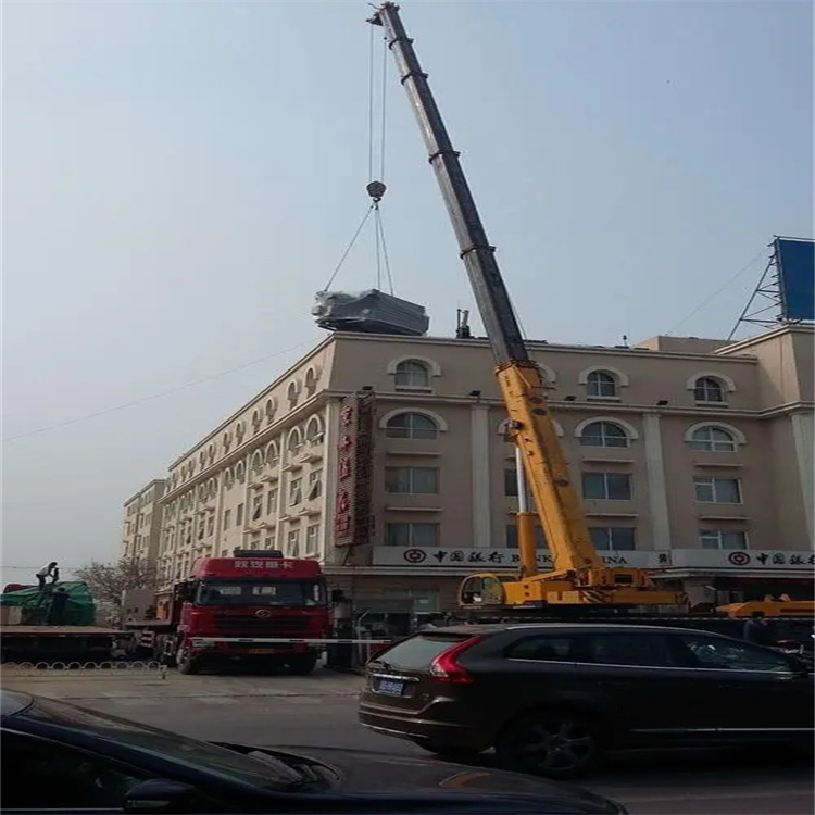 西城高空吊车租赁服务：高效安全的建筑解决方案